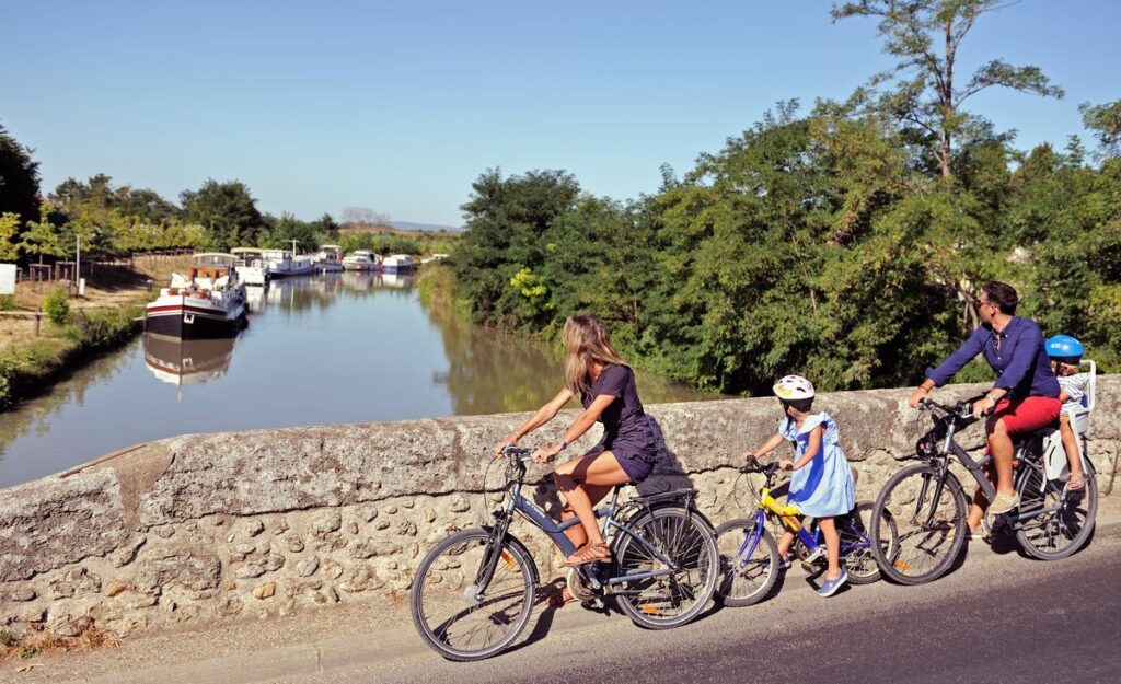 Les secrets du Canal du Midi, à explorer à deux roues